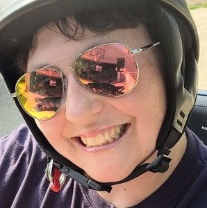 Meet your Posher, Becky